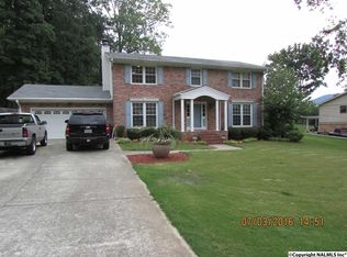 10045 Torino Dr SE, Huntsville, AL 35803