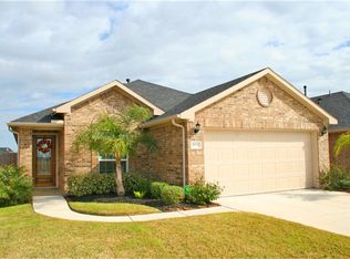 5031 Misty Ln, Bacliff, TX 77518