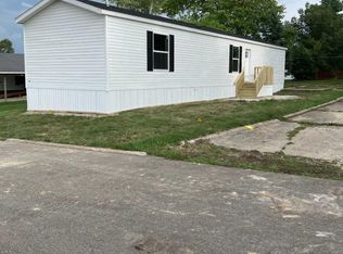 15462 Lewis Rd #17, Dubuque, IA 52002