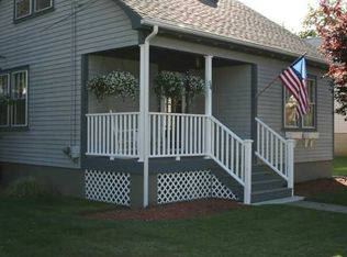 54 Rosegarden St, Warwick, RI 02888