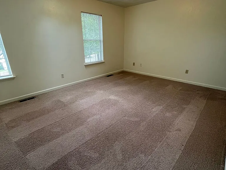 888 Patrick Henry Dr — Photo 16