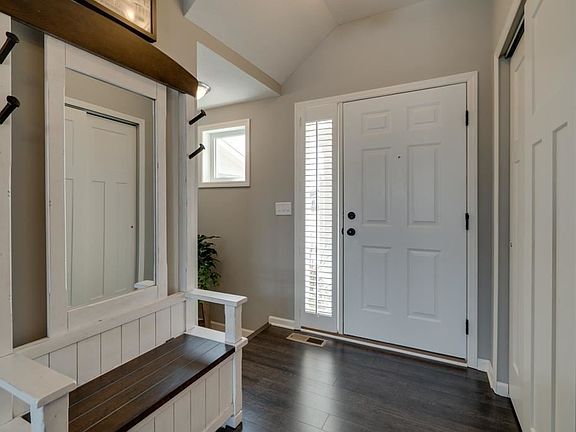 2nd image of 10864 Retreat Ln