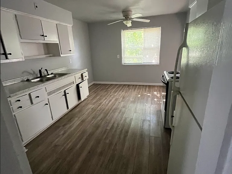 907 Wheatley Ave #8 — Photo 5