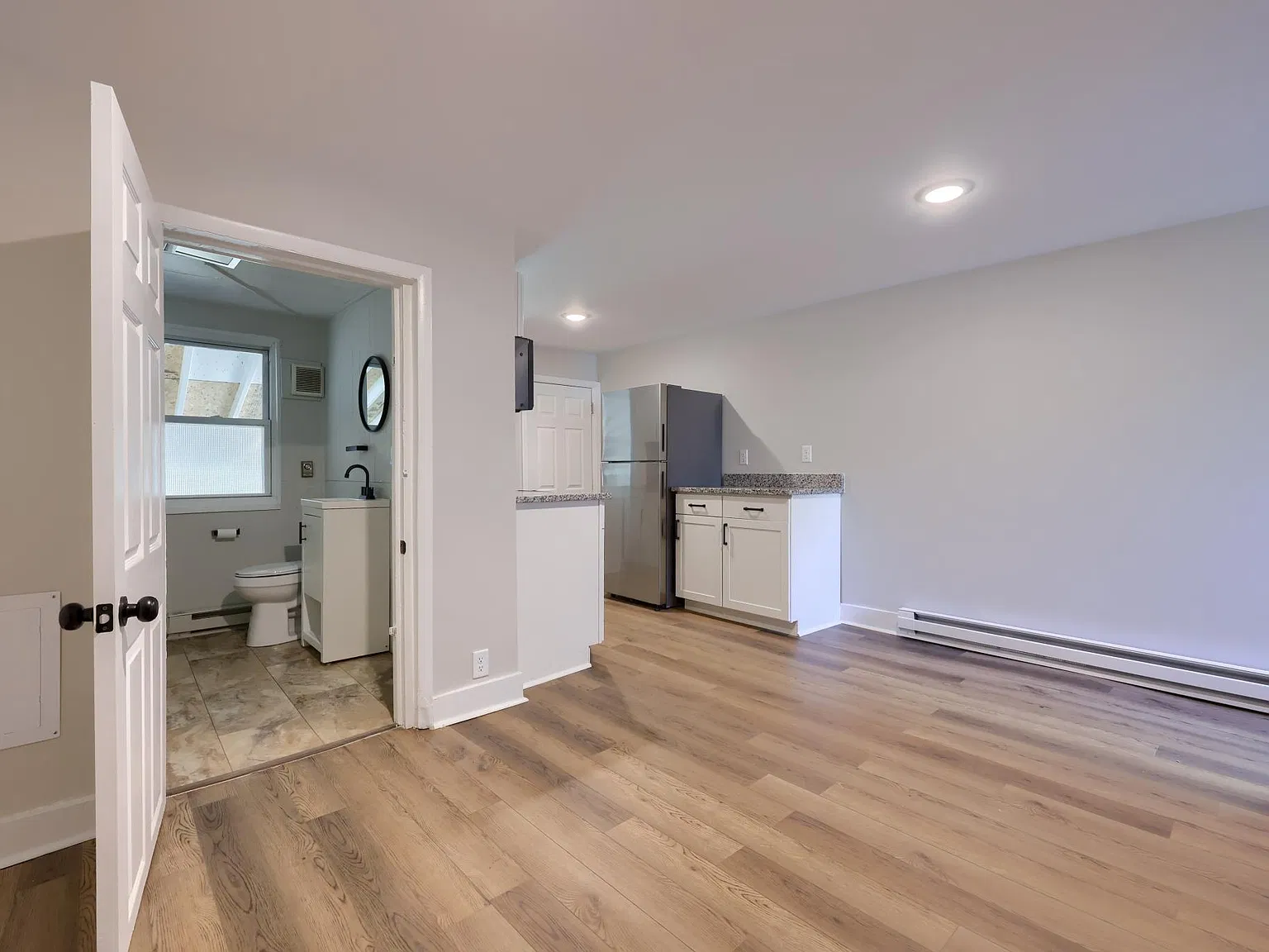 2 bed, 825 sqft, $1,445 — Photo 4