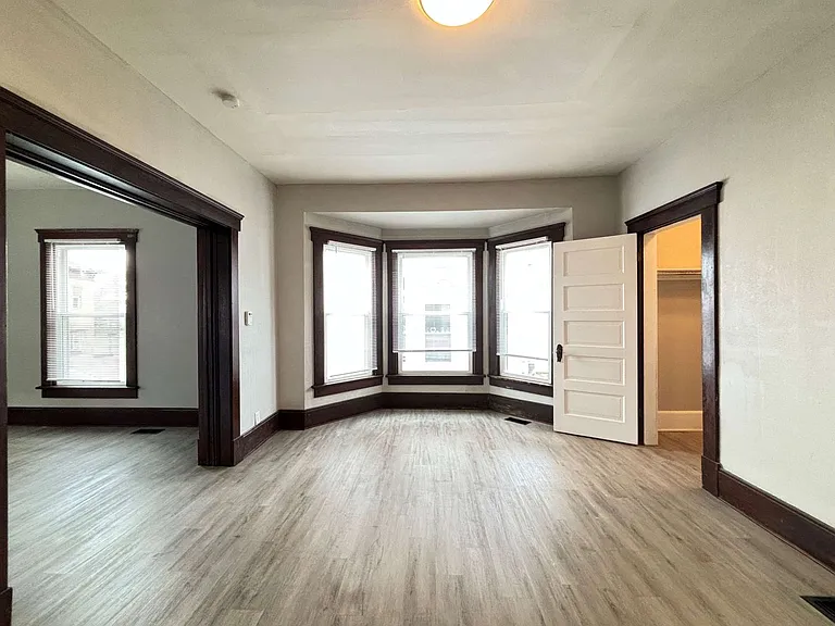 30-32 Lagonda Ave — Photo 21