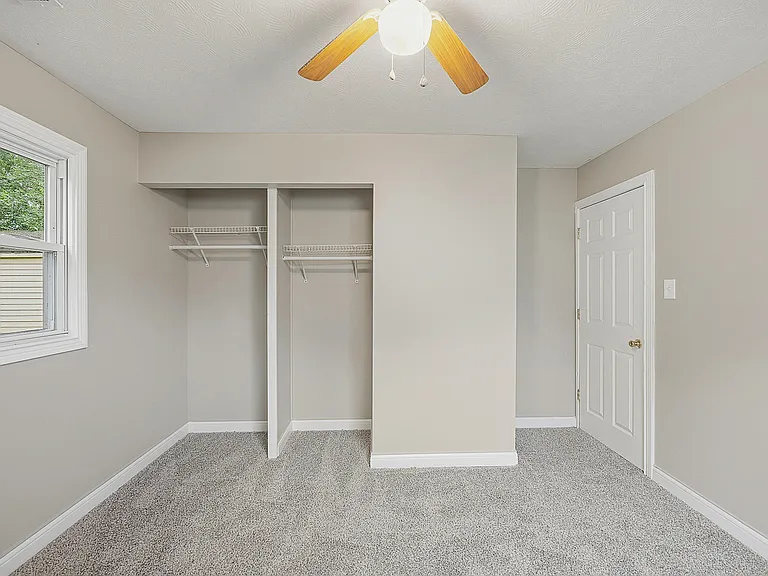2903 Roslyn Dr — Photo 11