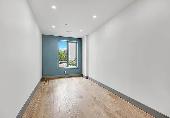 4th image of 507 Herkimer St #2B