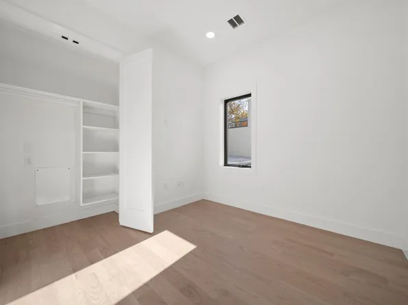 13 Lienau Place image 21 of 34