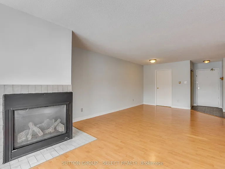 15 Jacksway Cres #315 — Photo 15