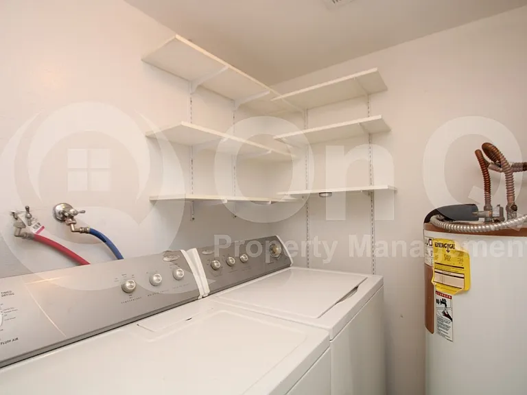 2211 W Turney Ave #B — Photo 12
