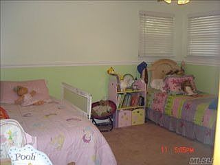 3rd image of 8 Morton Ave
