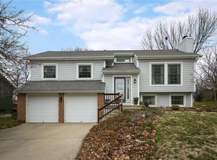 7000 E 144th St, Grandview, MO 64030