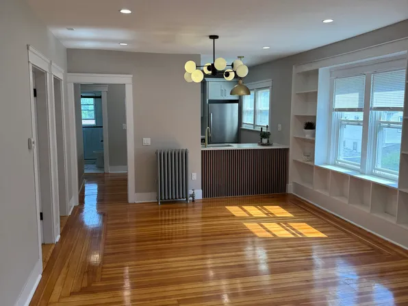 64 Rochambeau Ave Floor 2, Providence, RI 02906