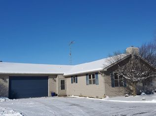 7125 NE County Line Rd, Merrill, MI 48637