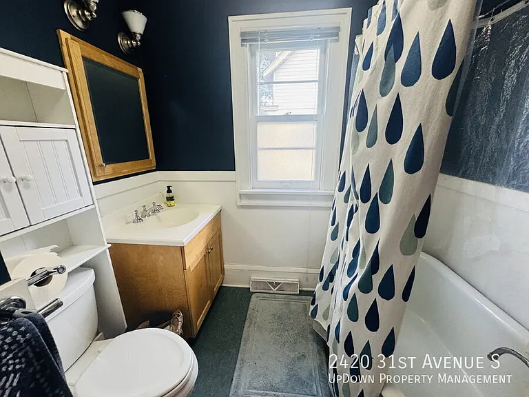2420 31st Ave S — Photo 3