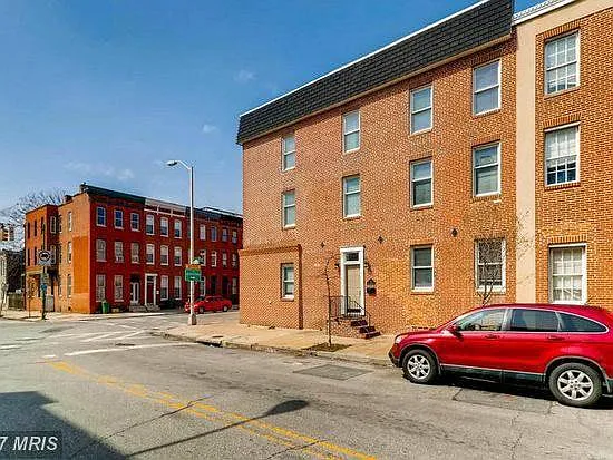 18 W Fort Ave — Photo 21
