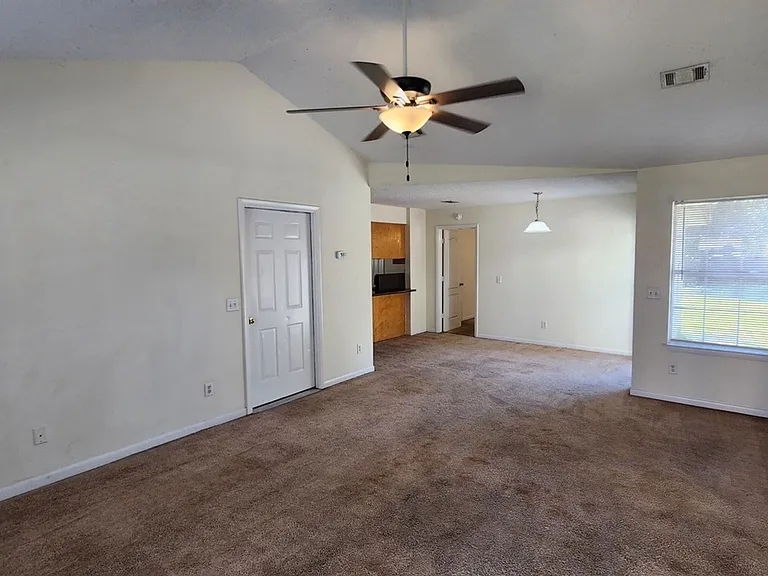 2318 Beech St — Photo 24