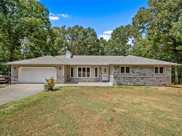 1 Selkirk Dr, Bella Vista, AR 72715