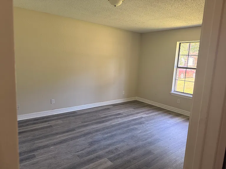 9608 Debra Joy St — Photo 6