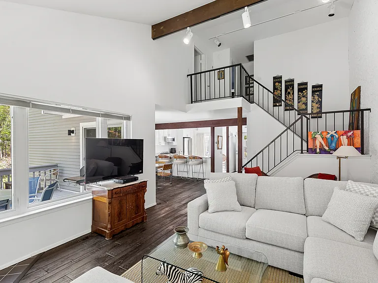 196 Treescape Dr #4B — Photo 10
