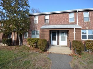 63 Louisiana Ave, Bridgeport, CT 06610