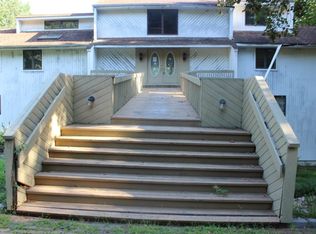 4 Southview Ct, Lloyd Harbor, NY 11743