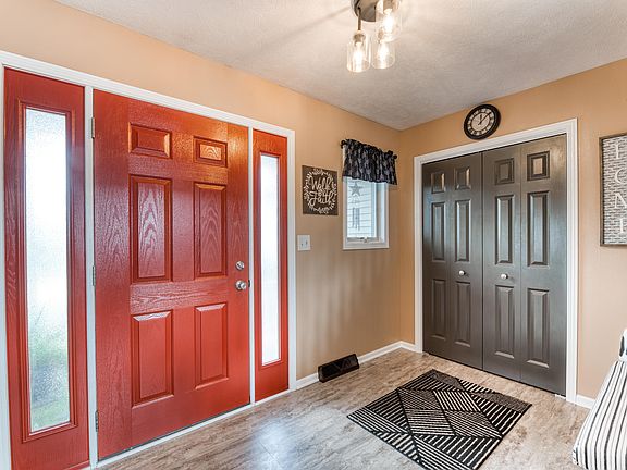 4th image of 1403 Fairfield Ct