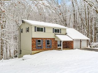 439 Pine Tree Dr NE, Granville, OH 43023