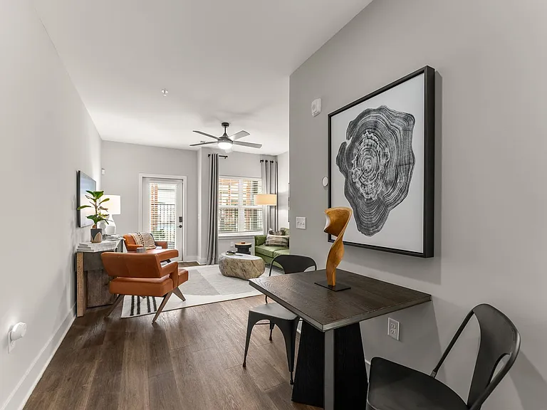 Treesort Luxury Living — Photo 40