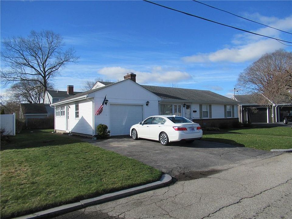 1st image of 23 Larchwood Dr