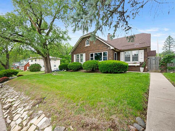 4th image of 419 W Doubet Ct