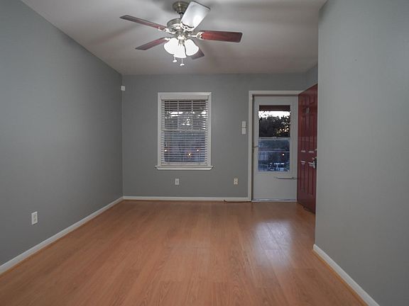 5th image of 5216 Arboles Dr APT 10