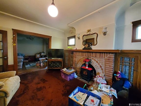 2nd image of 193 Girard St