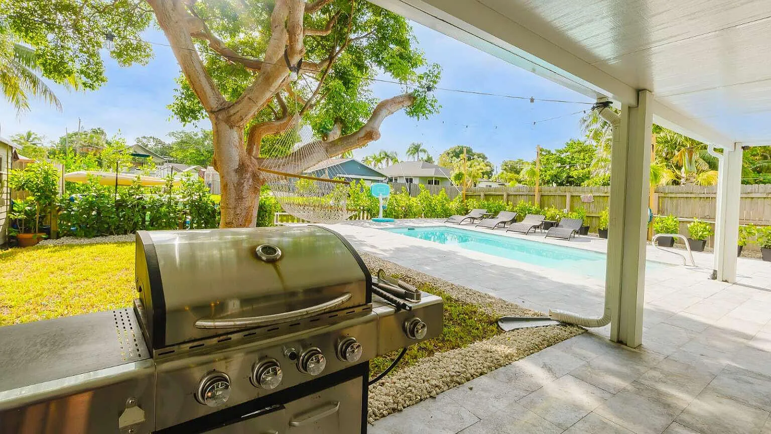 3 bed, 2.0 bath, 1432 sqft, $5,500 — Photo 4