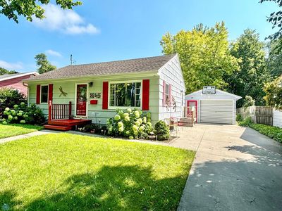 1645 2nd St N, Fargo, ND, 58102