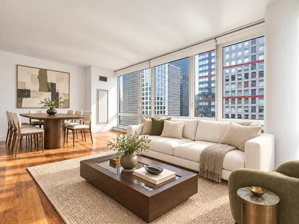 250 East 53rd Street image 1 of 18
