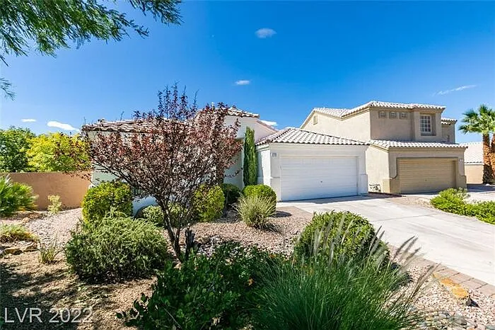 279 Deerleap Cir — Photo 2