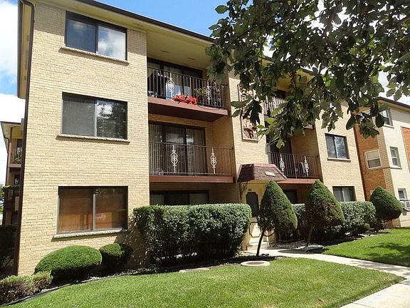 2nd image of 3843 N Narragansett Ave APT 202