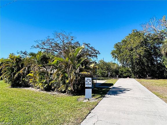 5th image of 857 Manatee RD