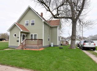 208 Chicago St, Sumner, IA 50674
