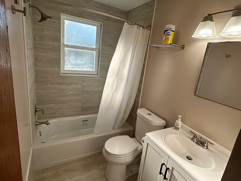 1924 Rockwell Rd #2 — Photo 4