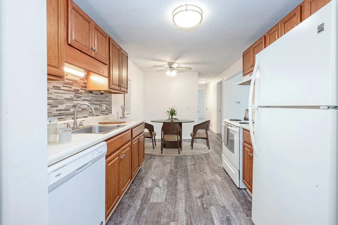 Perinton Manor Apartment Homes — Photo 2