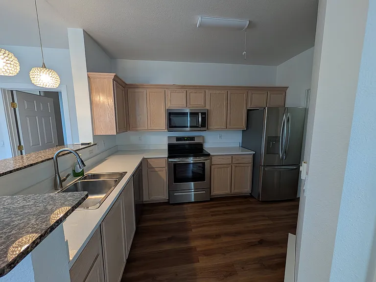 1160 NE Horizon Loop #1409 — Photo 8