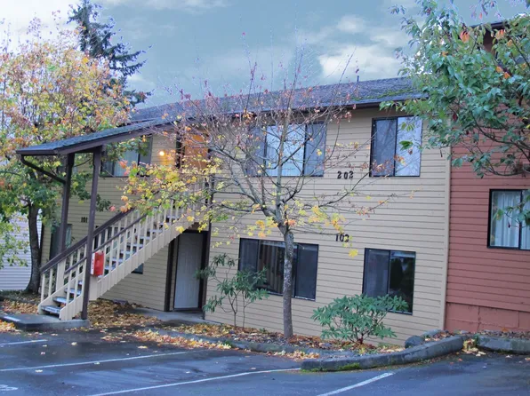 690 NW Atalanta Way, Oak Harbor, WA