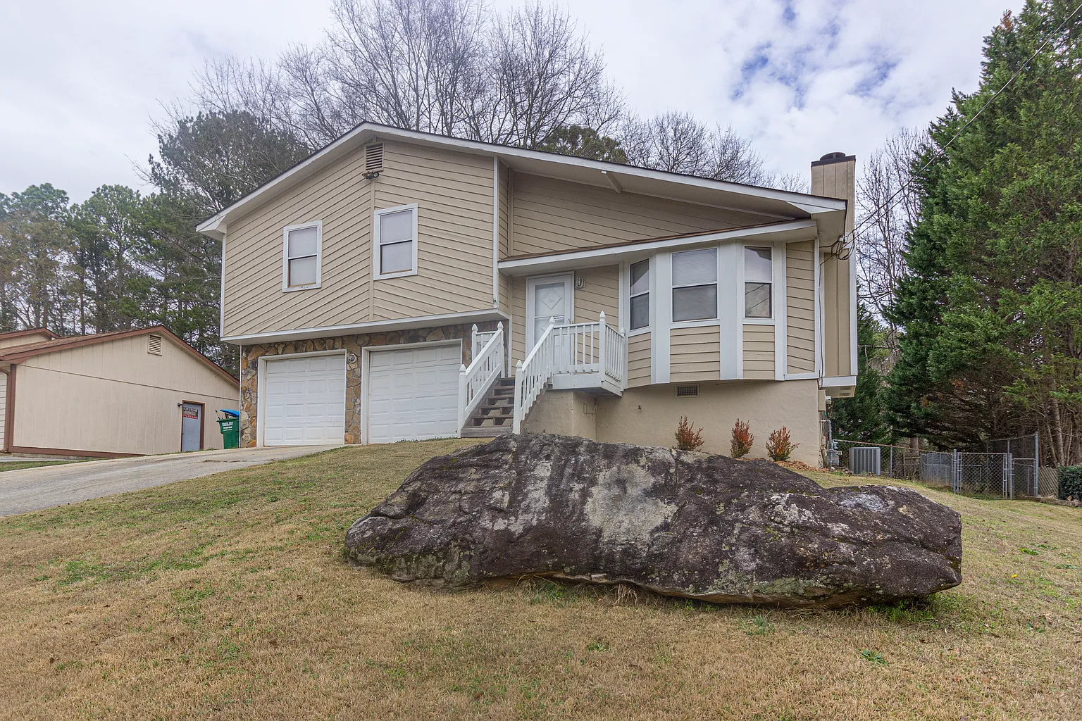 2534 Holly Berry Trl photo 1
