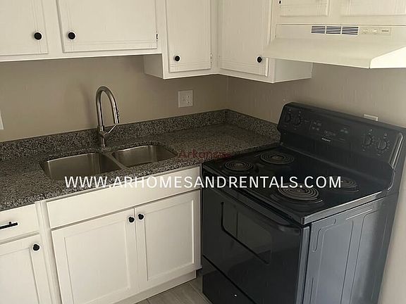 3rd image of 9 Ridge Ln #14