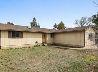 2432 SW 24th St, Redmond, OR 97756