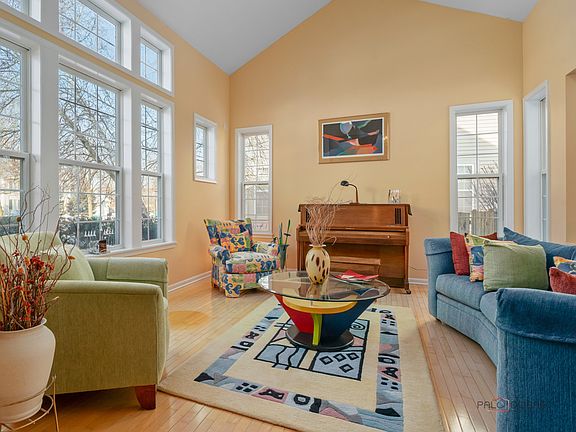 4th image of 2287 Avalon Dr