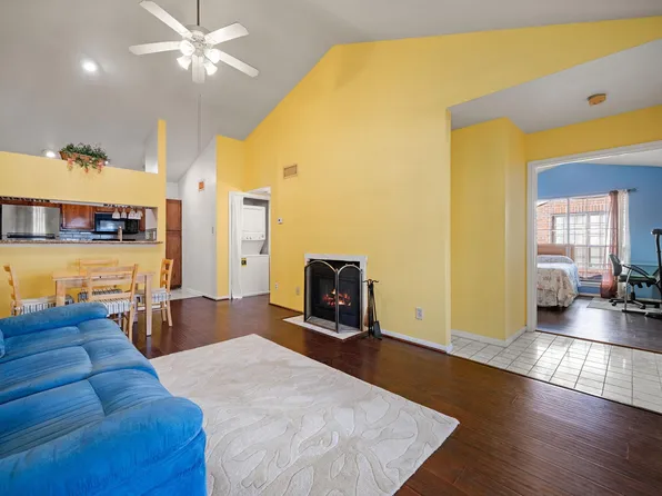 2121 El Paseo St APT 1200, Houston, TX 77054