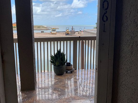 5th image of 1306 Harbor Island Dr Unit 5